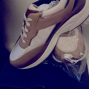 Brand New Rockport Walking Shoes -Lace Up 8.5 M.